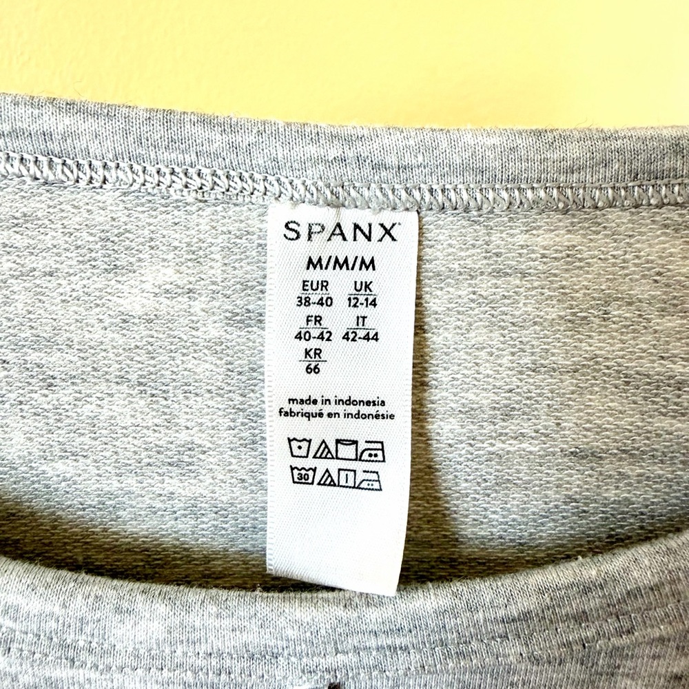 SPANX Light Gray Women's Crew Neck Tunic Shirt - Picture 2 of 3
